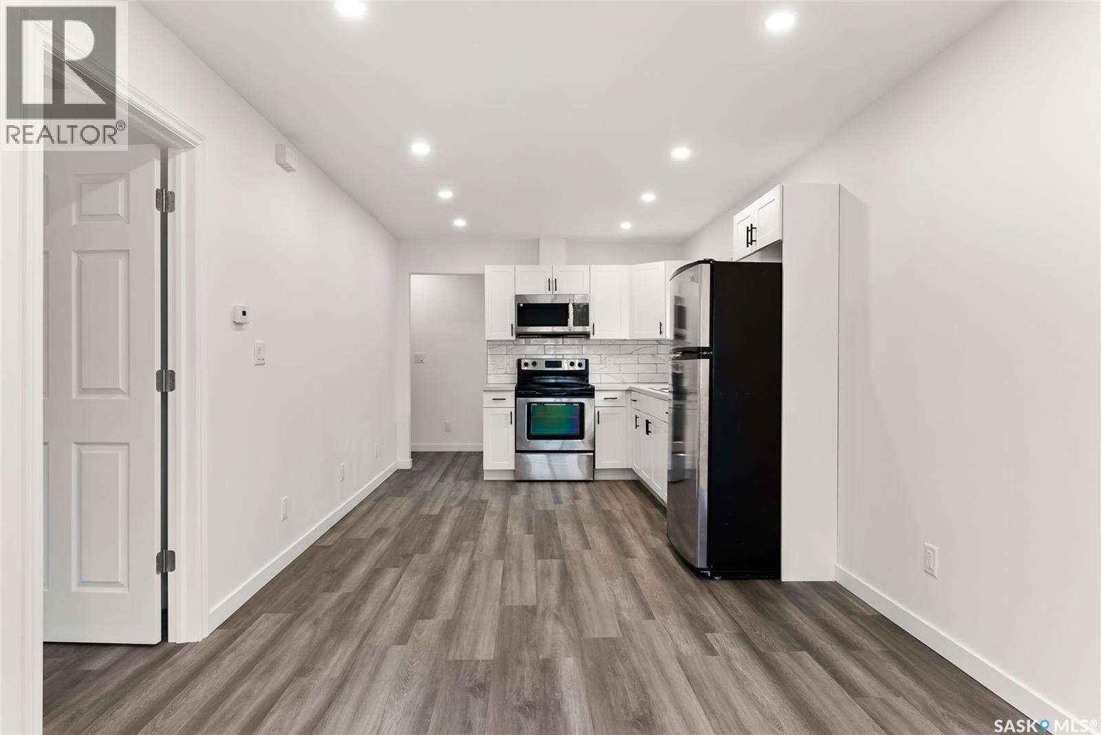 Photo 4 of 2054 Embury Street, Regina SK