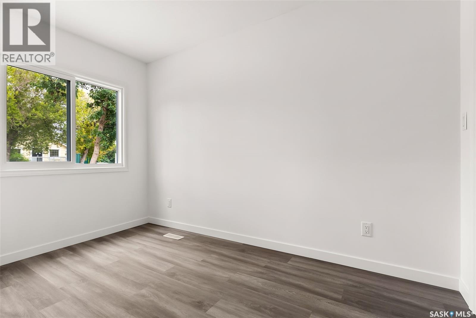 Photo 7 of 2054 Embury Street, Regina SK