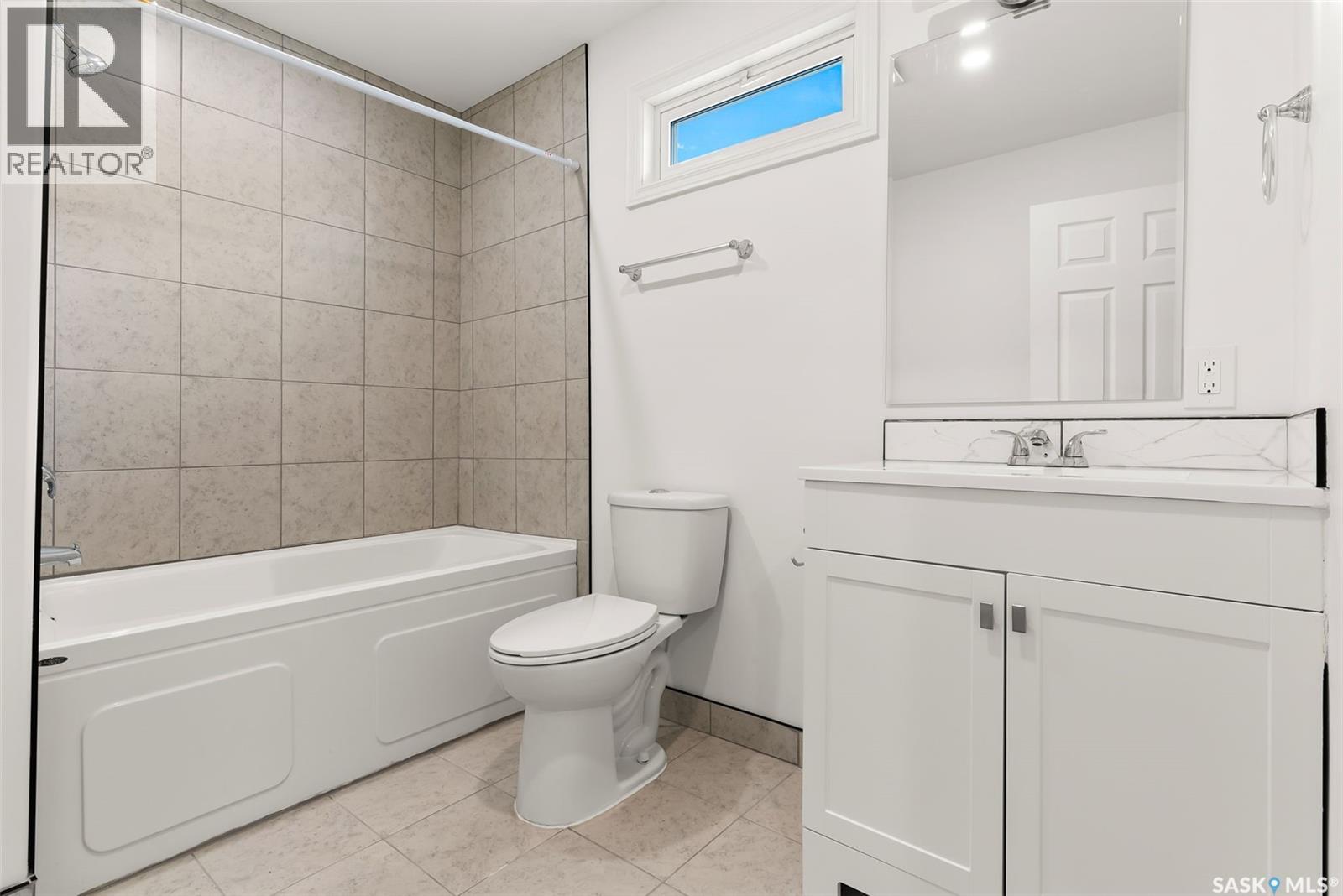 Photo 9 of 2054 Embury Street, Regina SK