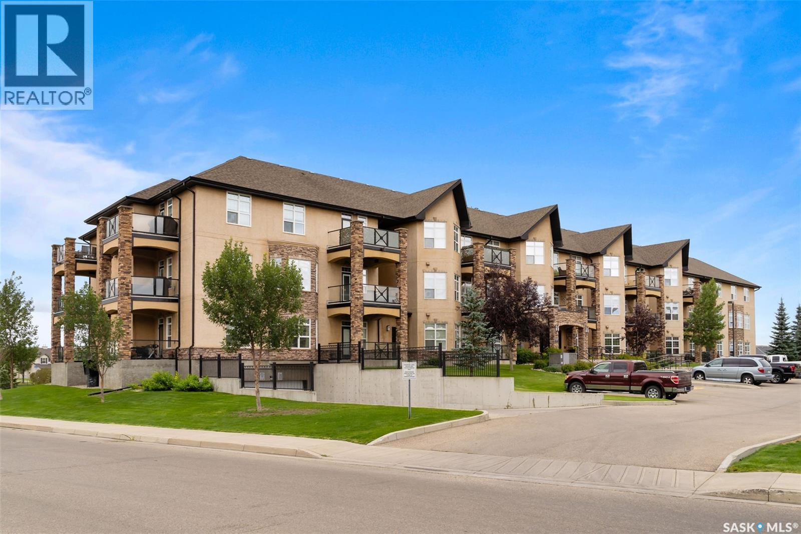 Photo 4 of 311 2160 Heseltine Road, Regina SK