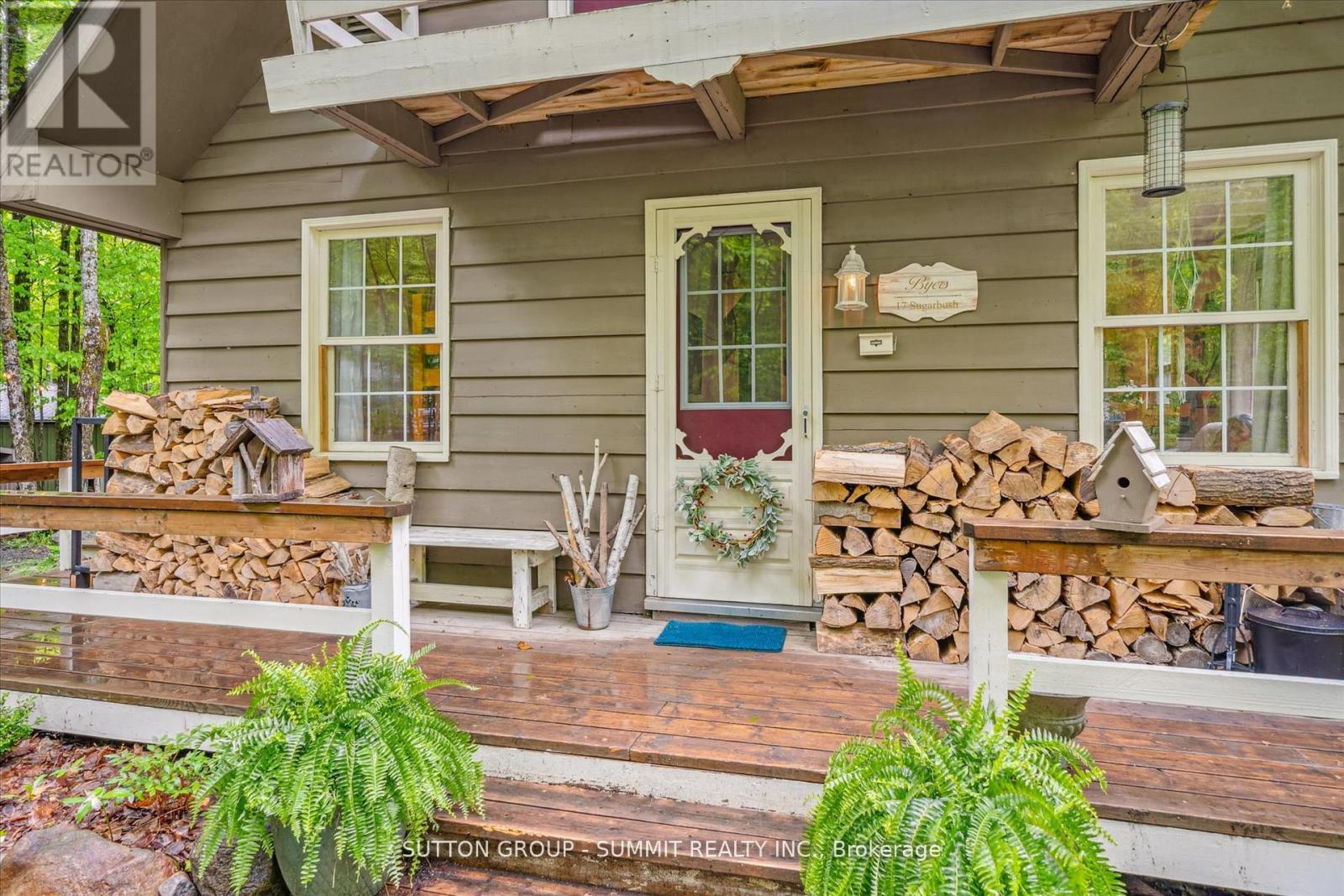 Photo 6 of 17 Sugarbush Lane, Huntsville ON