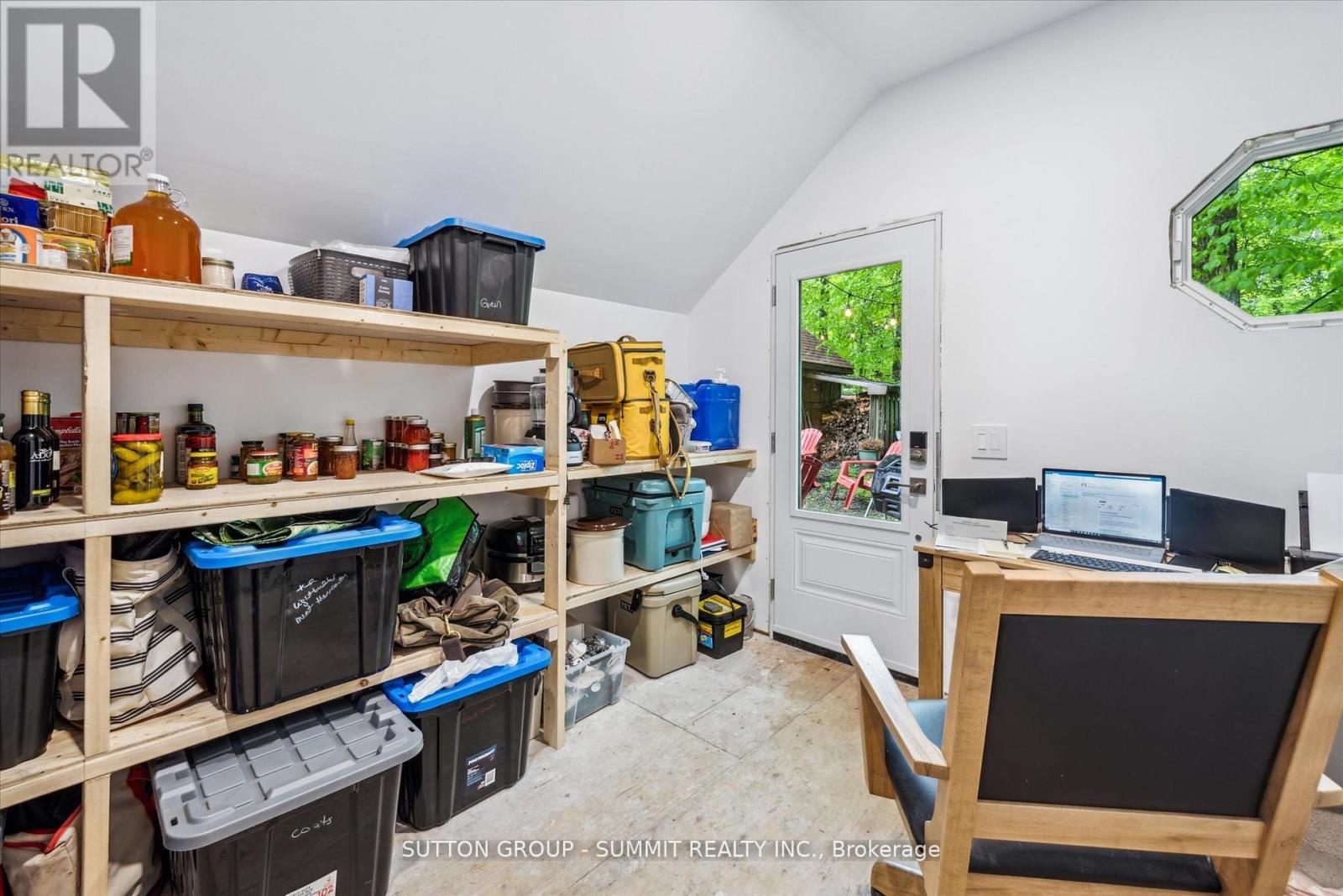 Photo 34 of 17 Sugarbush Lane, Huntsville ON