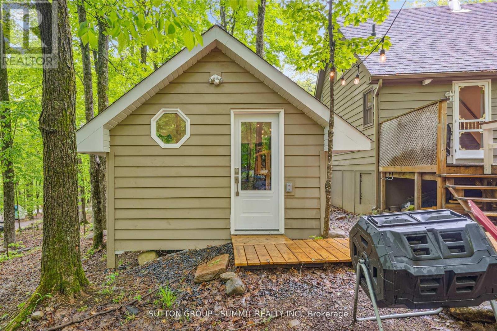 Photo 30 of 17 Sugarbush Lane, Huntsville ON