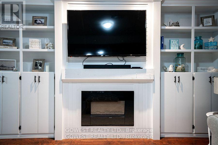 Photo 26 of 5 55th Street S, Wasaga Beach ON