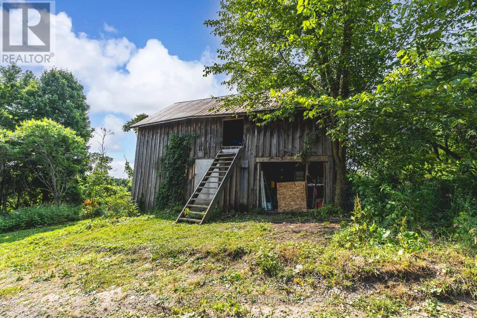 Photo 19 of 4396 Penetanguishene Road, Springwater ON