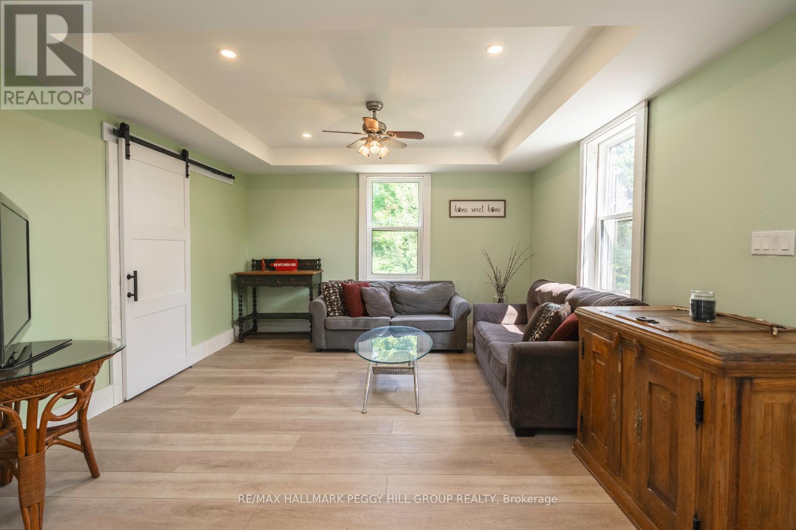 Photo 5 of 4396 Penetanguishene Road, Springwater ON