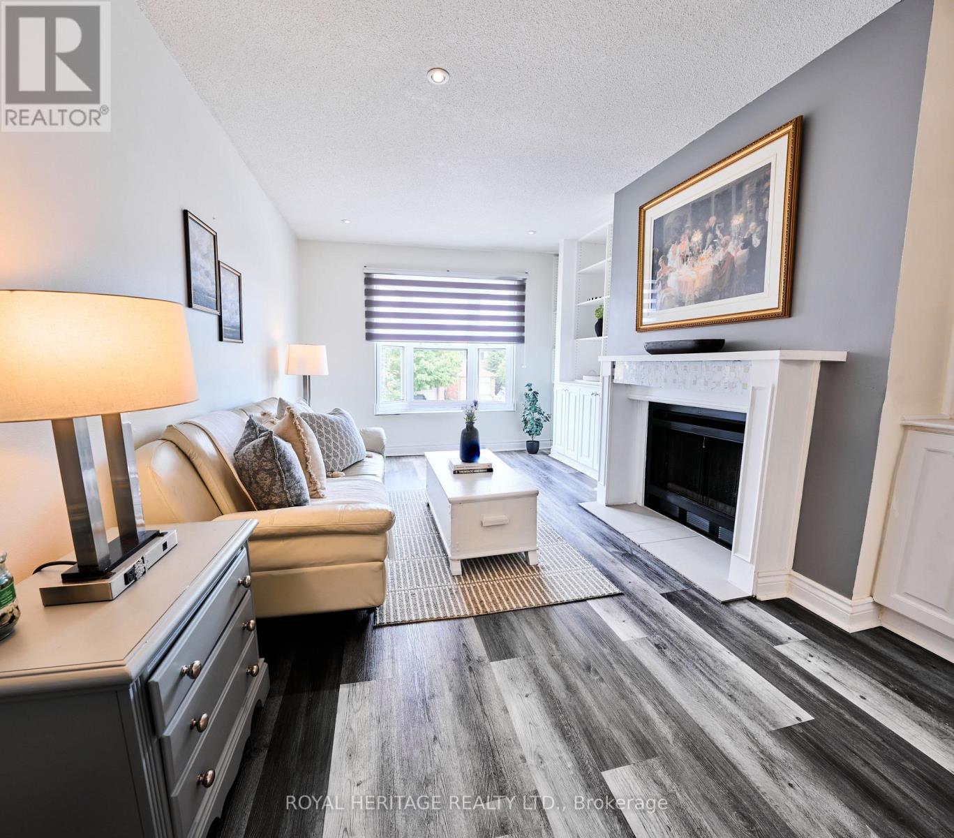 Photo 12 of 2136 Duberry Drive, Pickering ON