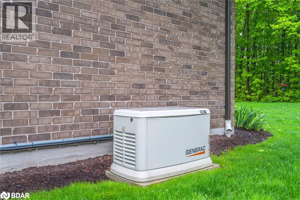 Photo 27 of 126 Mennill Drive, Springwater ON