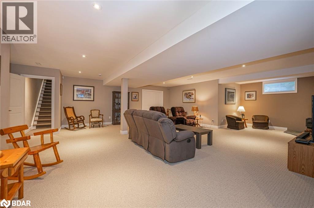 Photo 17 of 126 Mennill Drive, Springwater ON