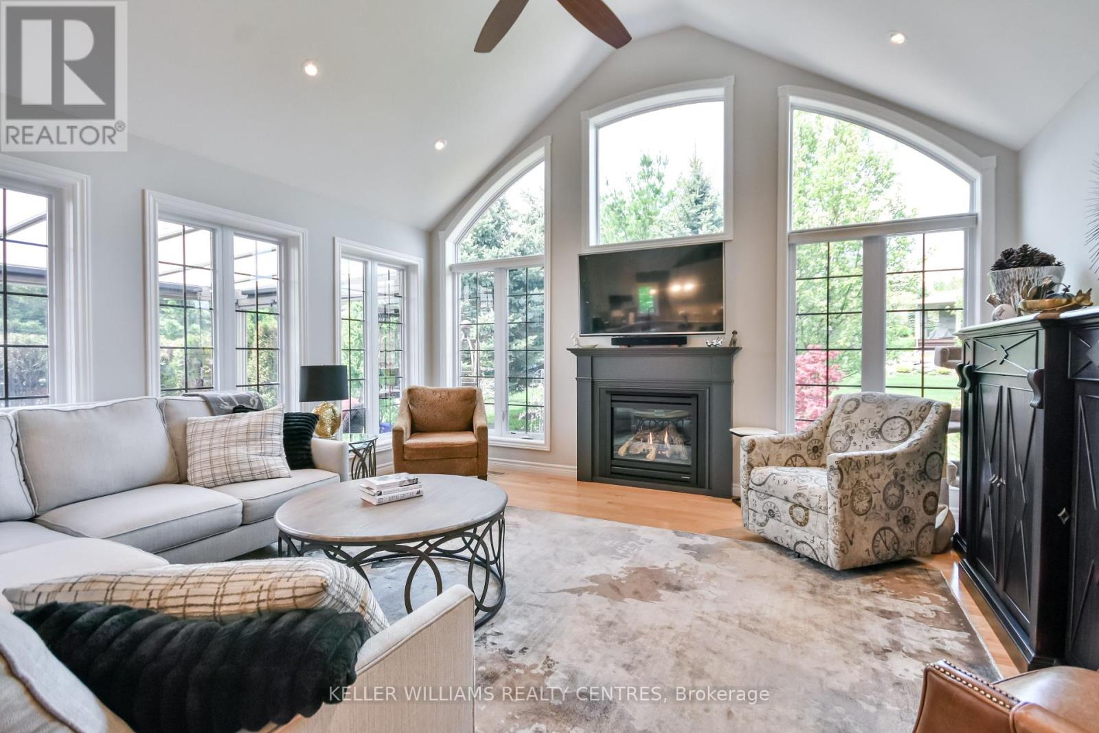 Photo 11 of 1 10 Reddington Drive, Caledon ON
