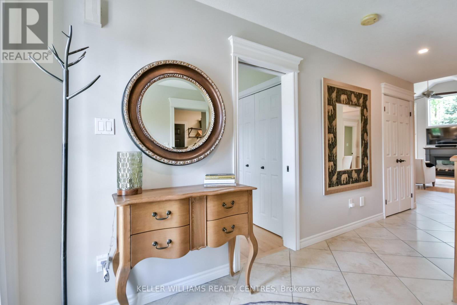 Photo 5 of 1 10 Reddington Drive, Caledon ON