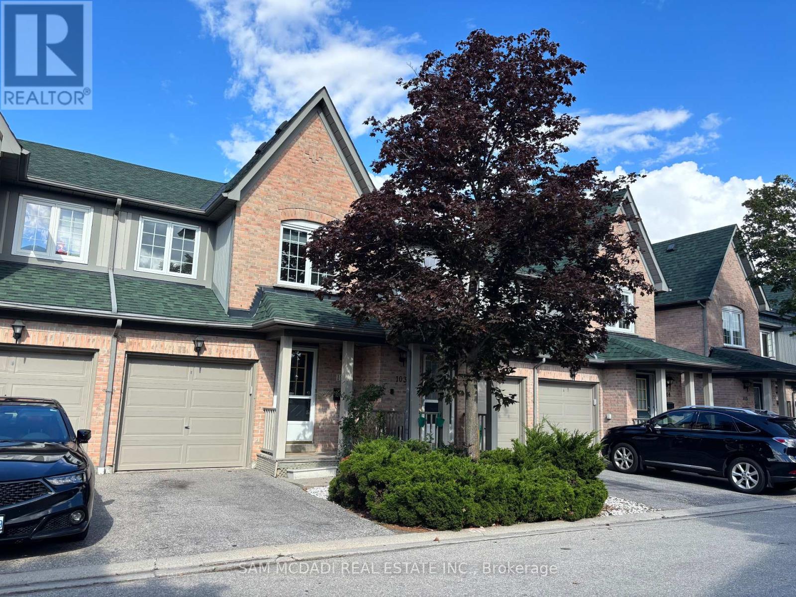 Photo 1 of 102 2945 Thomas Street, Mississauga ON