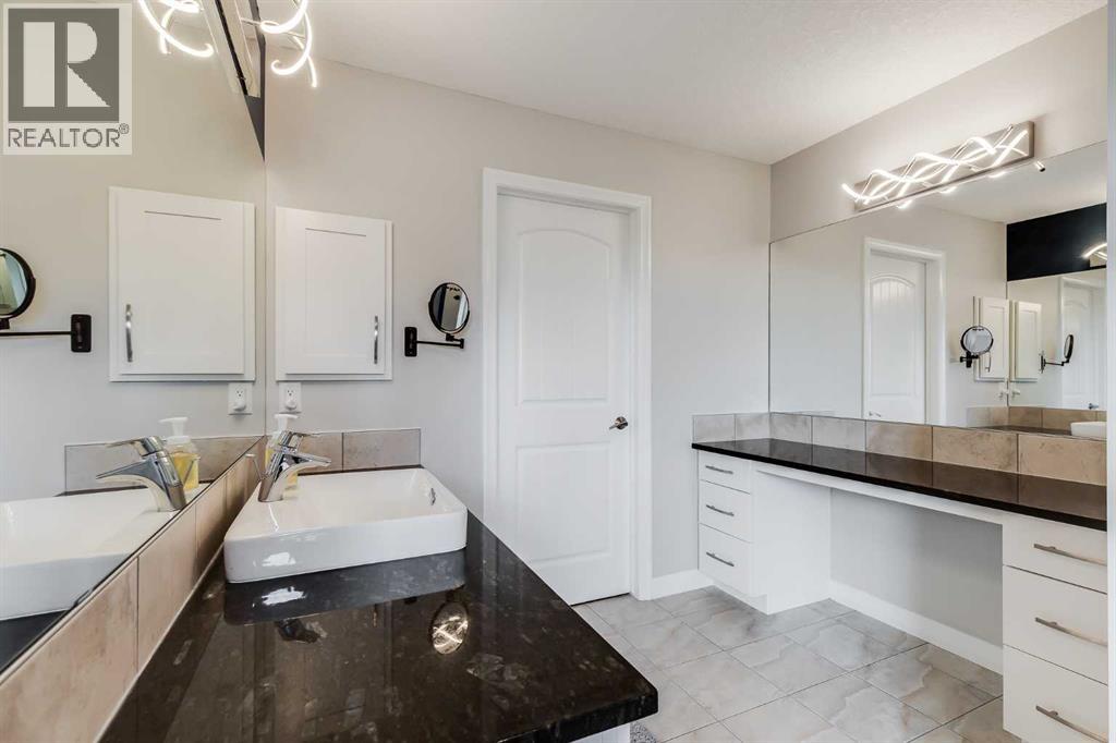 Single Family House for Sale in  Auburn Springs Place SE Auburn Bay Calgary 