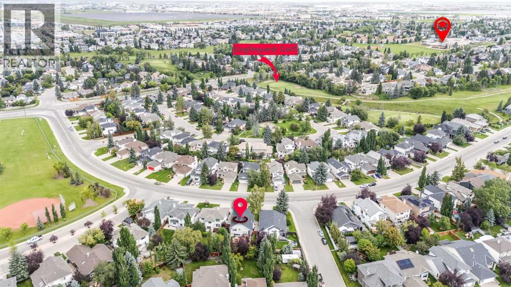 Single Family House 4 Level for Sale in  Douglas Park Boulevard SE Douglasdale/Glen Calgary 