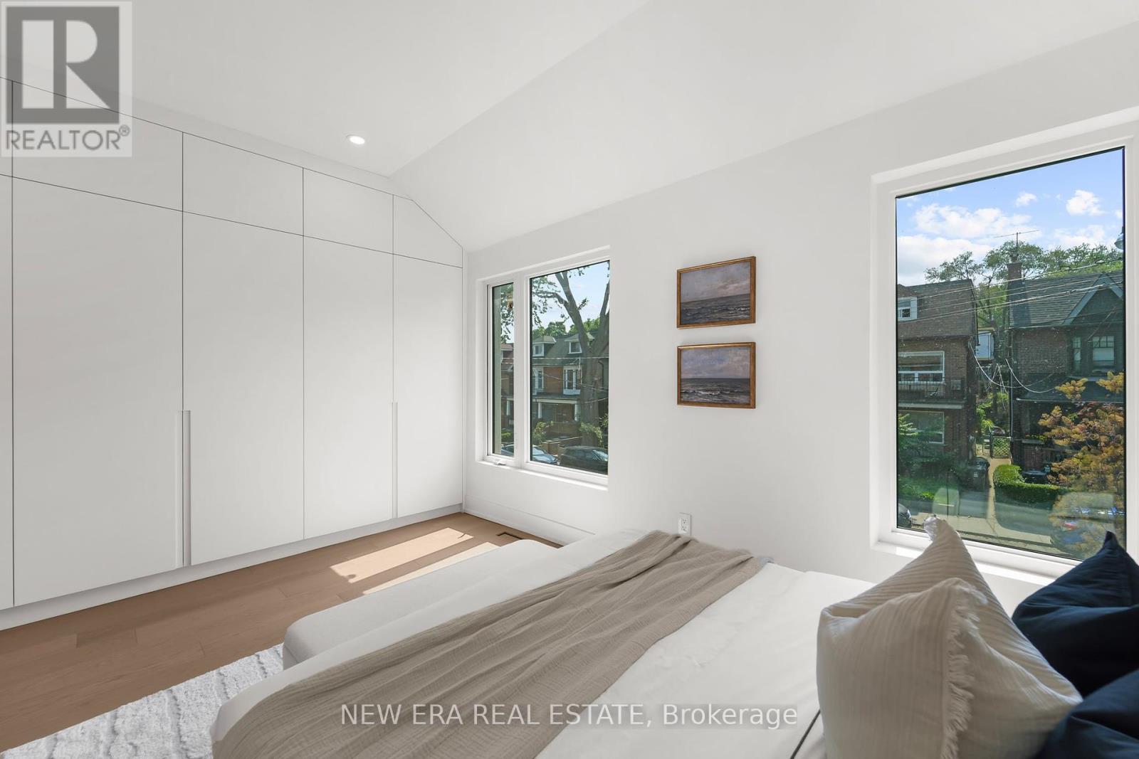 Photo 20 of 113 Bellwoods Avenue, Toronto ON