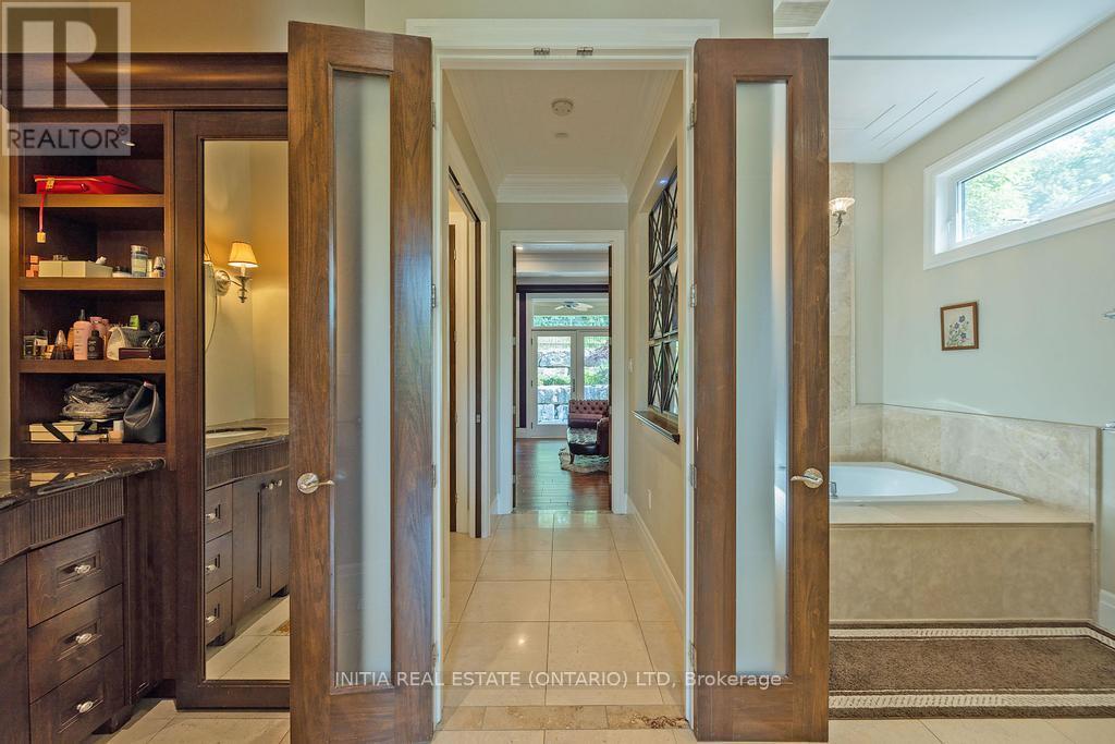 Photo 24 of 1339 Shore Road, London South ON