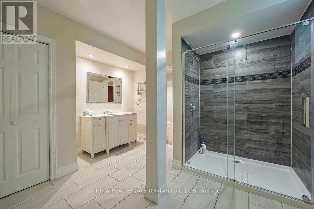 Photo 26 of 1339 Shore Road, London South ON