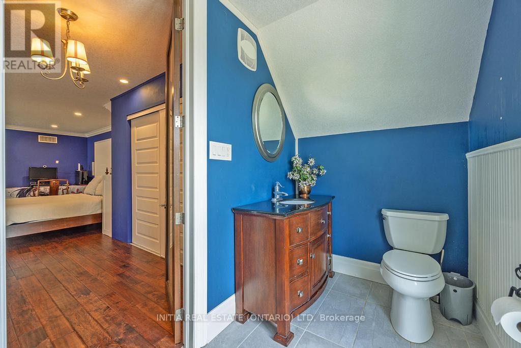 Photo 29 of 1339 Shore Road, London South ON