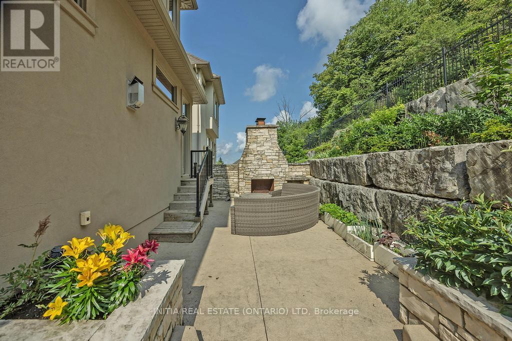 Photo 43 of 1339 Shore Road, London South ON