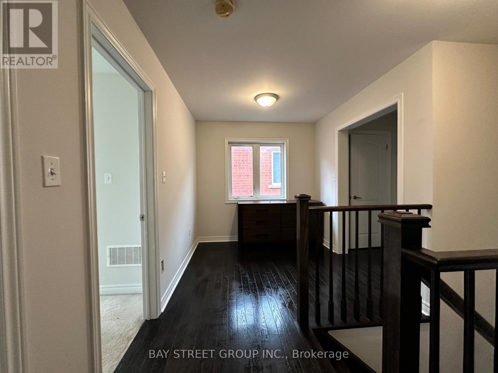 Photo 19 of 47 Colonel Lyall Street, St Catharines ON