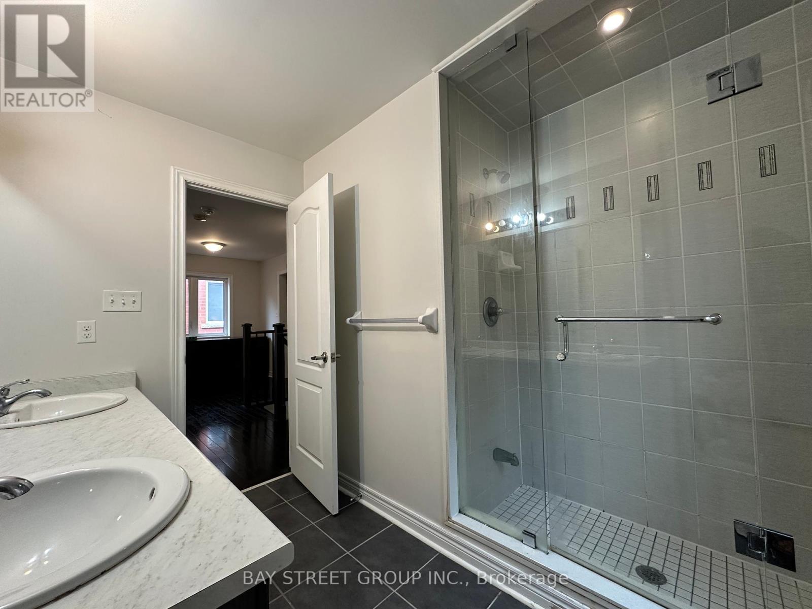 Photo 17 of 47 Colonel Lyall Street, St Catharines ON