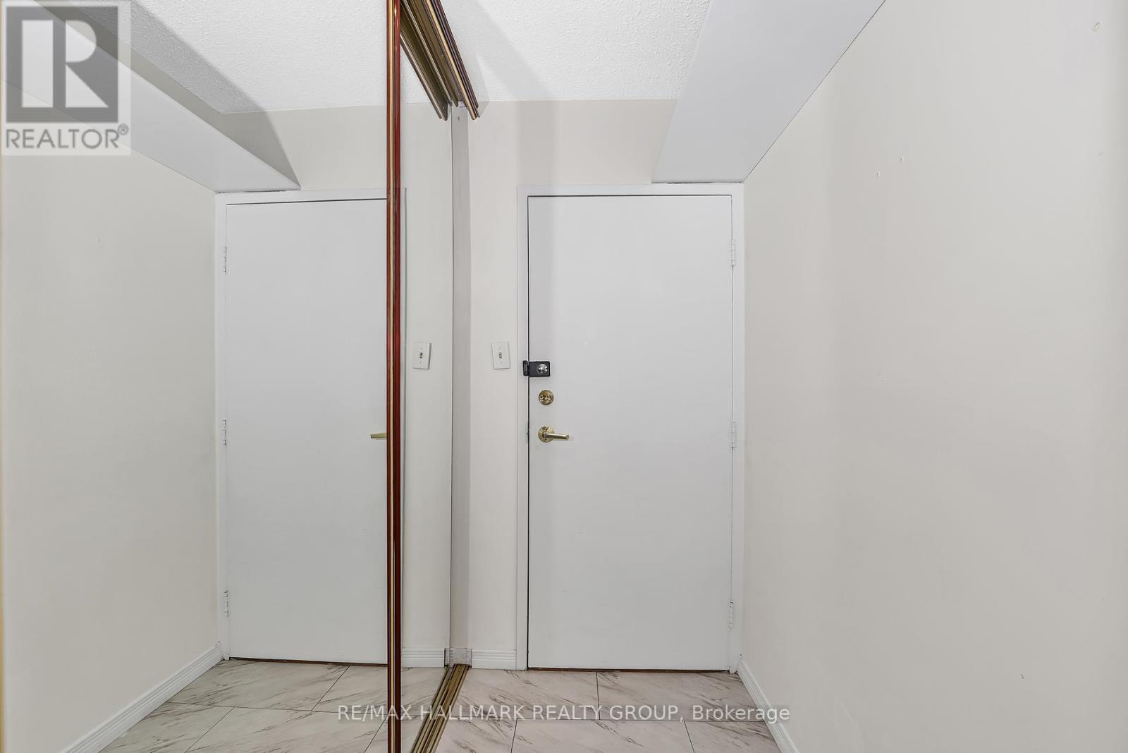 Photo 25 of 908 500 Laurier Avenue W, Ottawa ON