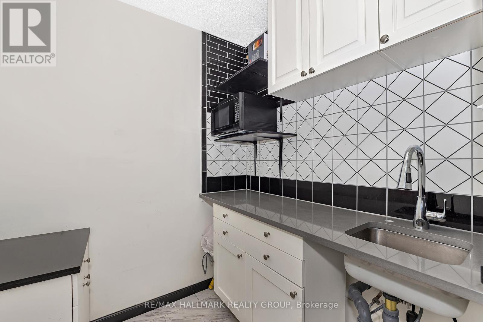 Photo 28 of 908 500 Laurier Avenue W, Ottawa ON