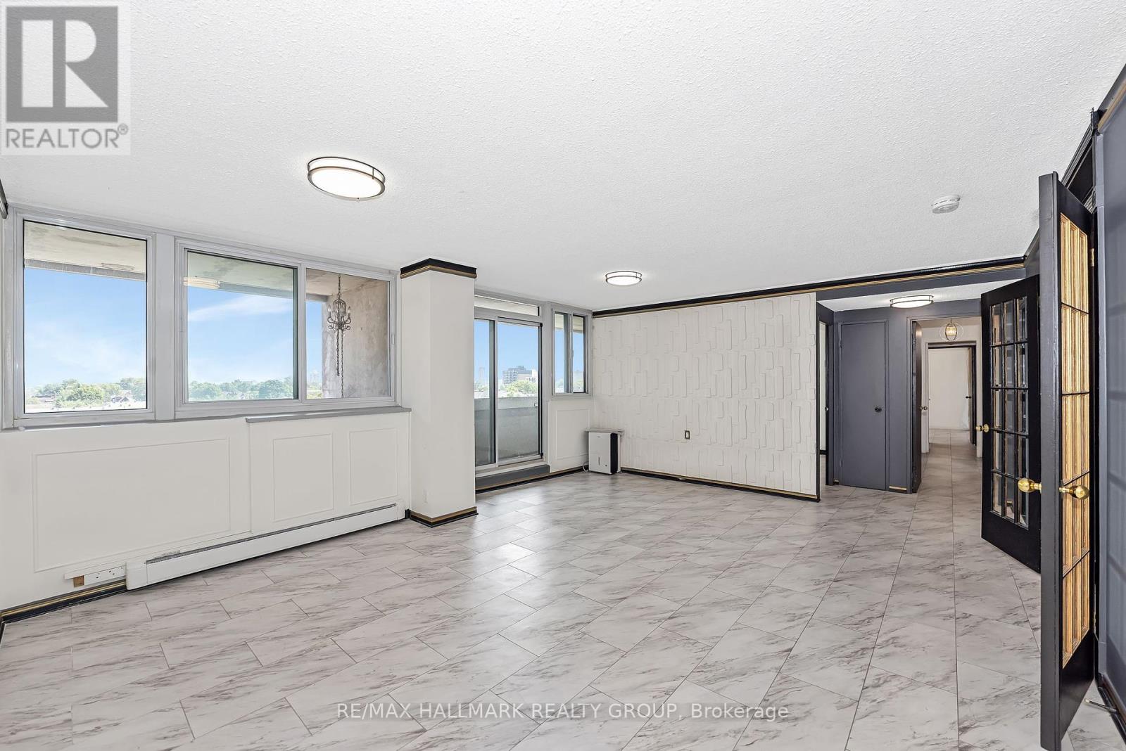 Photo 6 of 908 500 Laurier Avenue W, Ottawa ON