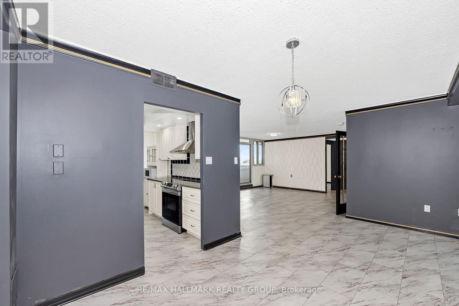 Photo 8 of 908 500 Laurier Avenue W, Ottawa ON
