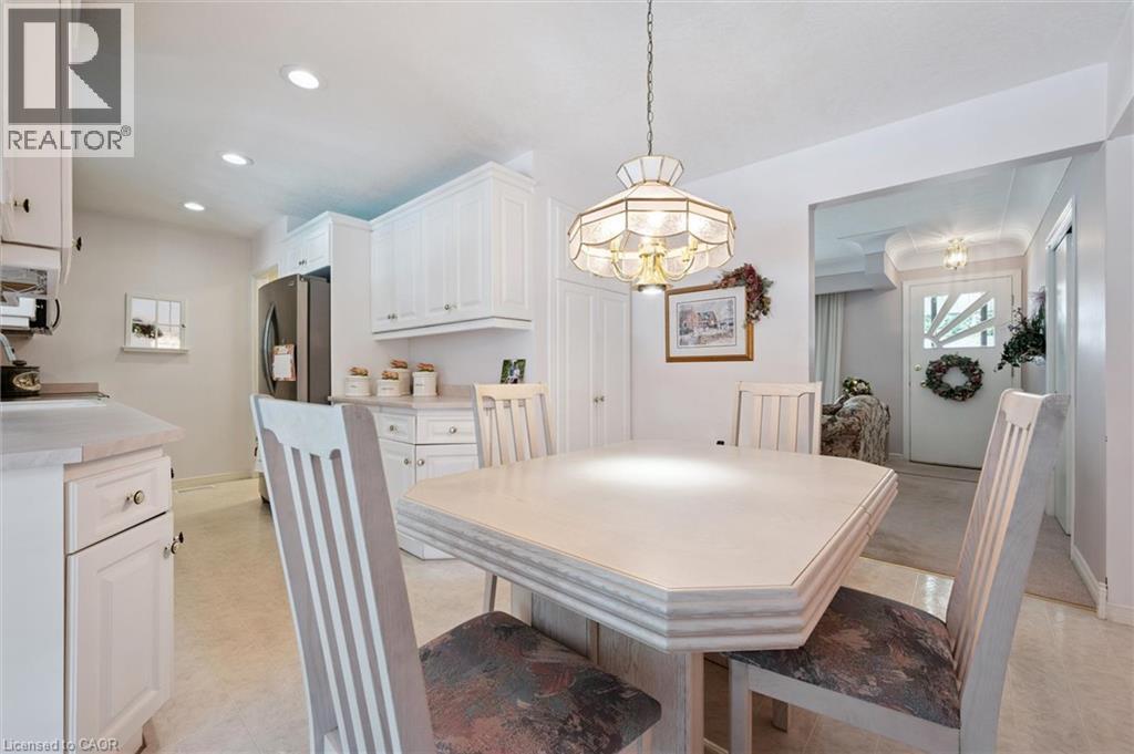 Photo 13 of 61 Traynor Avenue, Kitchener ON
