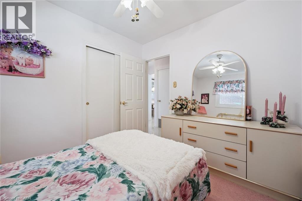 Photo 21 of 61 Traynor Avenue, Kitchener ON