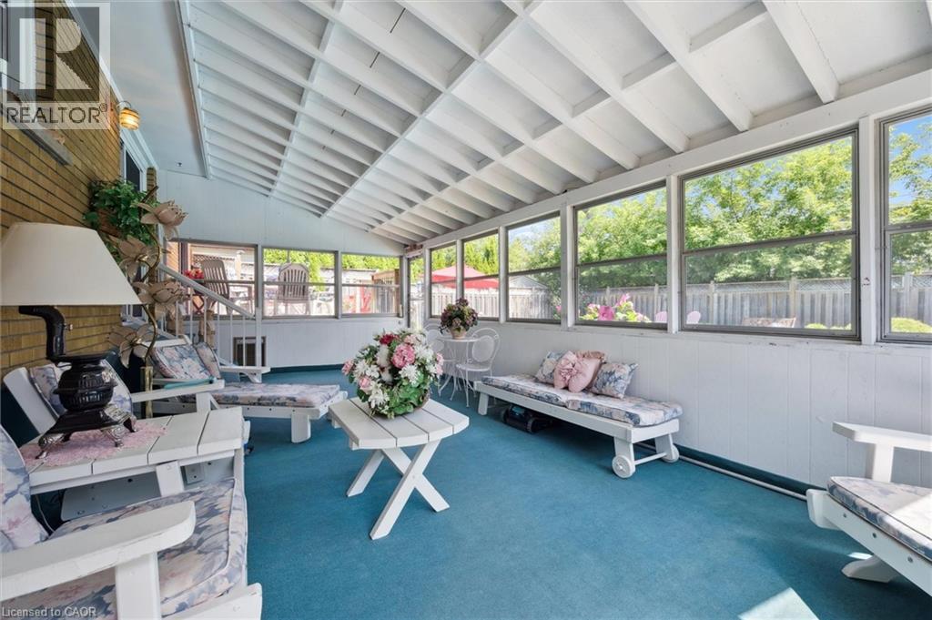 Photo 34 of 61 Traynor Avenue, Kitchener ON