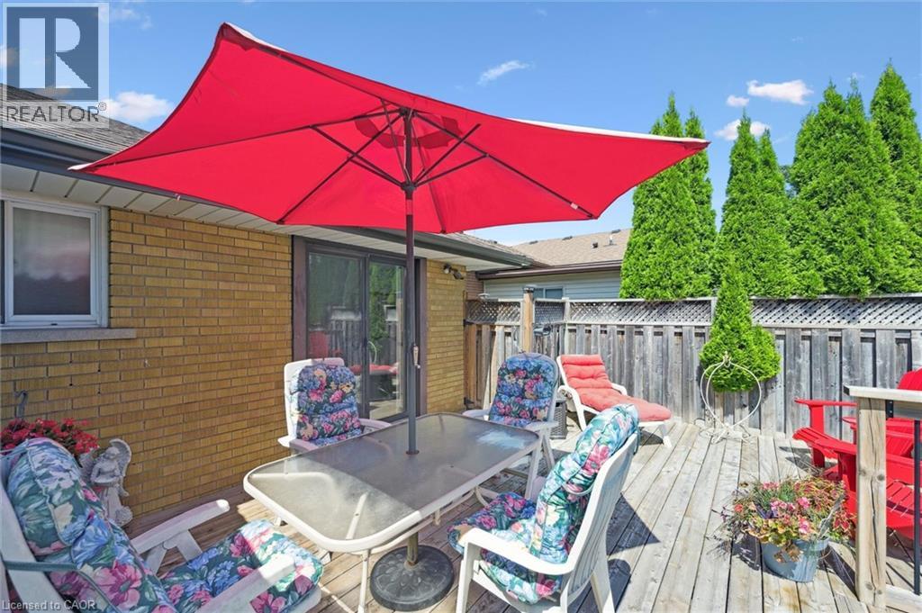 Photo 39 of 61 Traynor Avenue, Kitchener ON