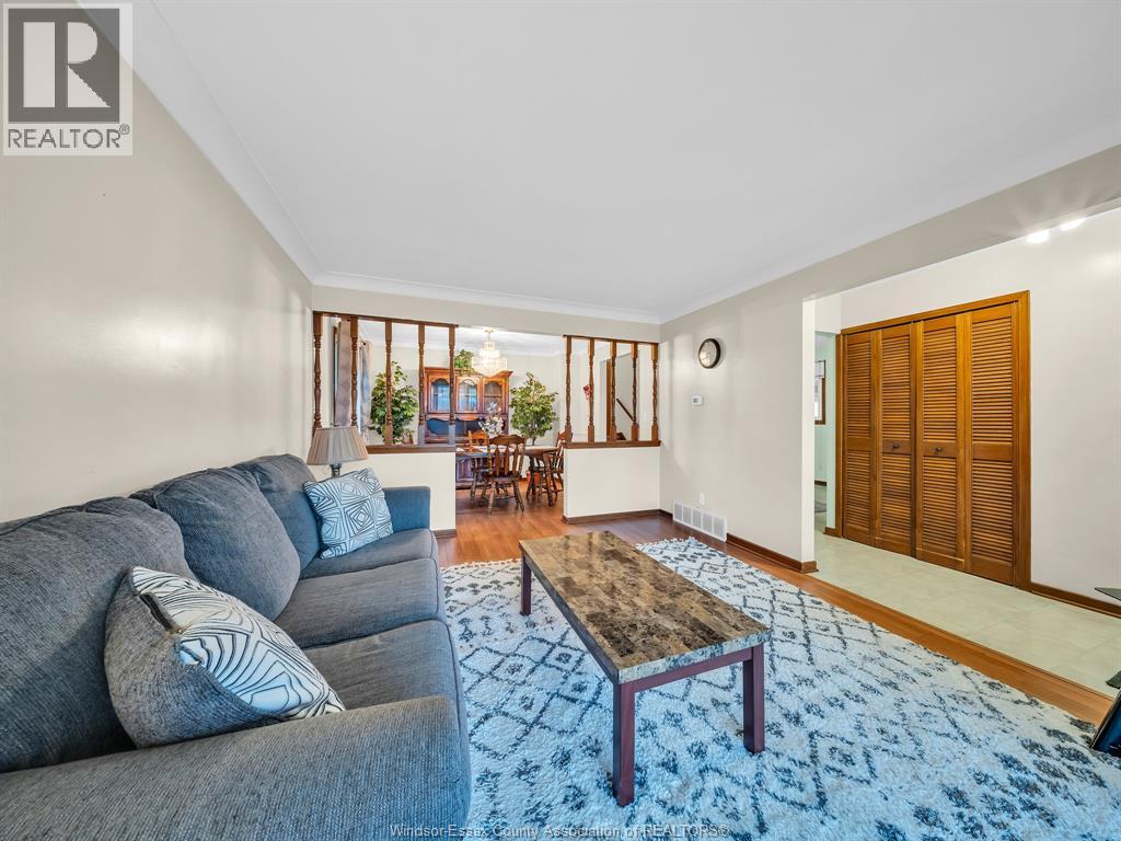 Photo 13 of 3040 Forest Glade Drive, Windsor ON