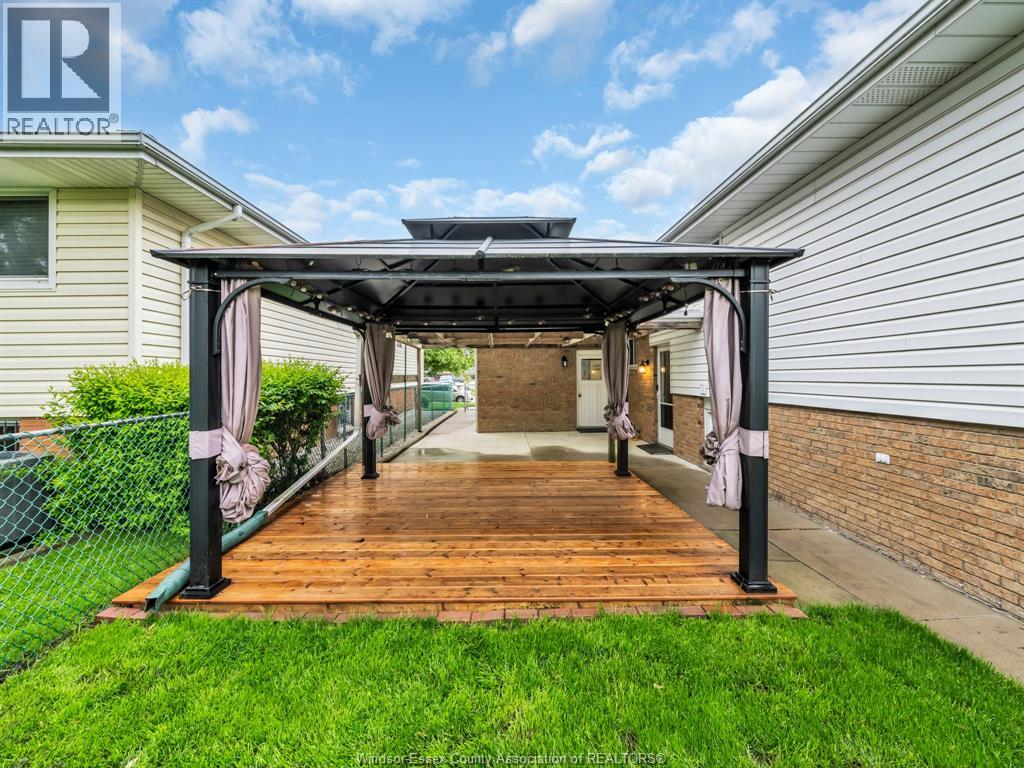 Photo 7 of 3040 Forest Glade Drive, Windsor ON