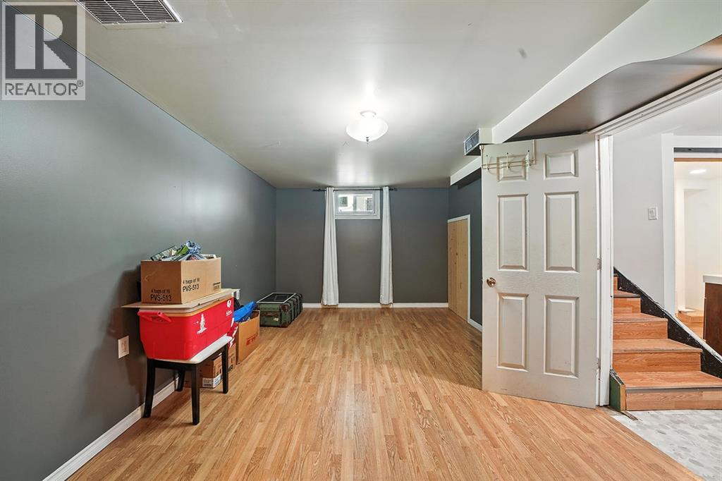 Photo 18 of 5822 59 A Street, Red Deer AB