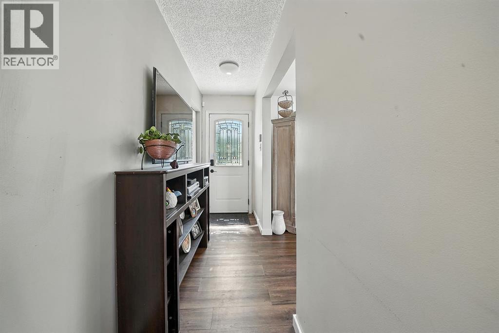 Photo 7 of 5822 59 A Street, Red Deer AB