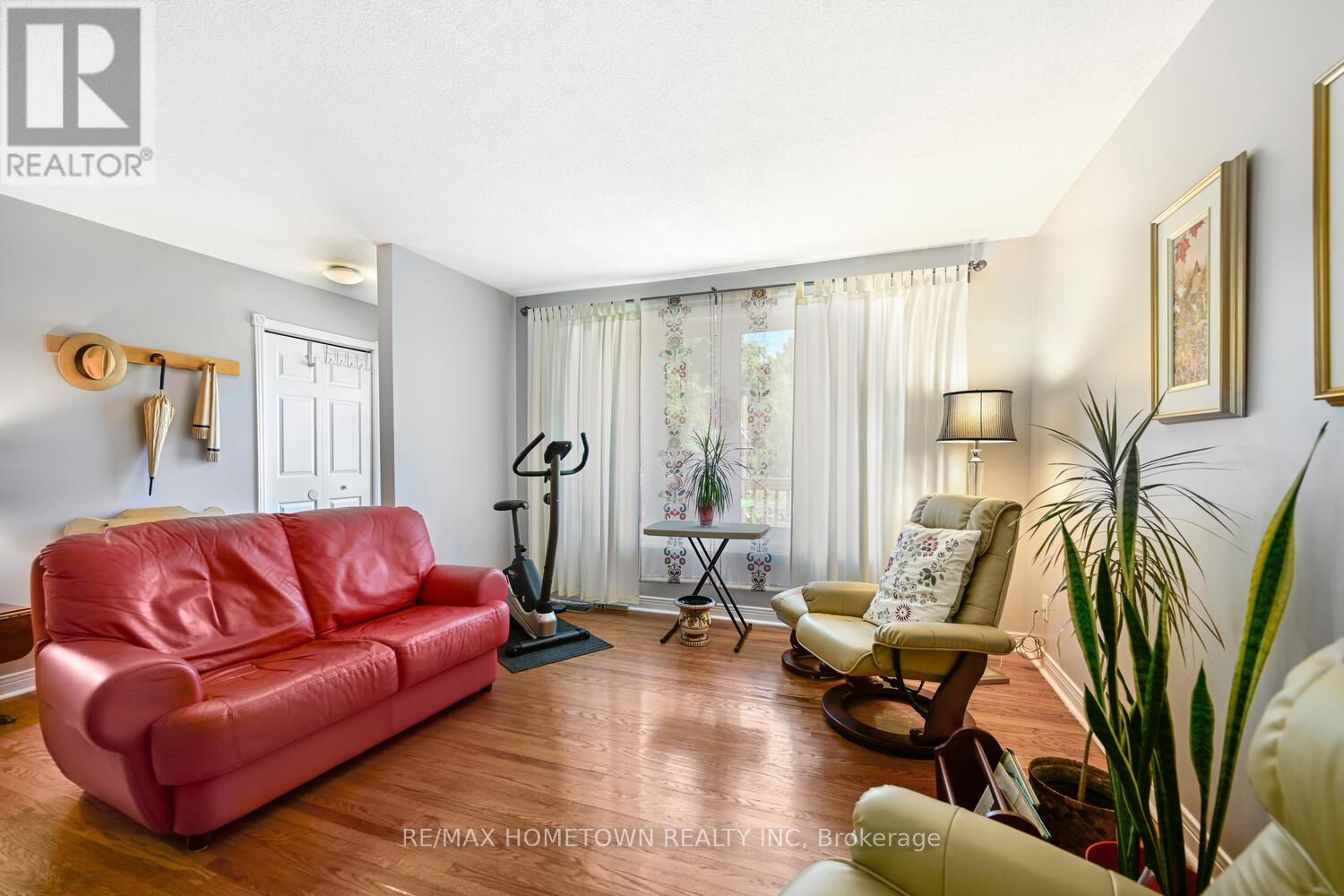 Photo 3 of 100 Windsor Drive, Brockville ON