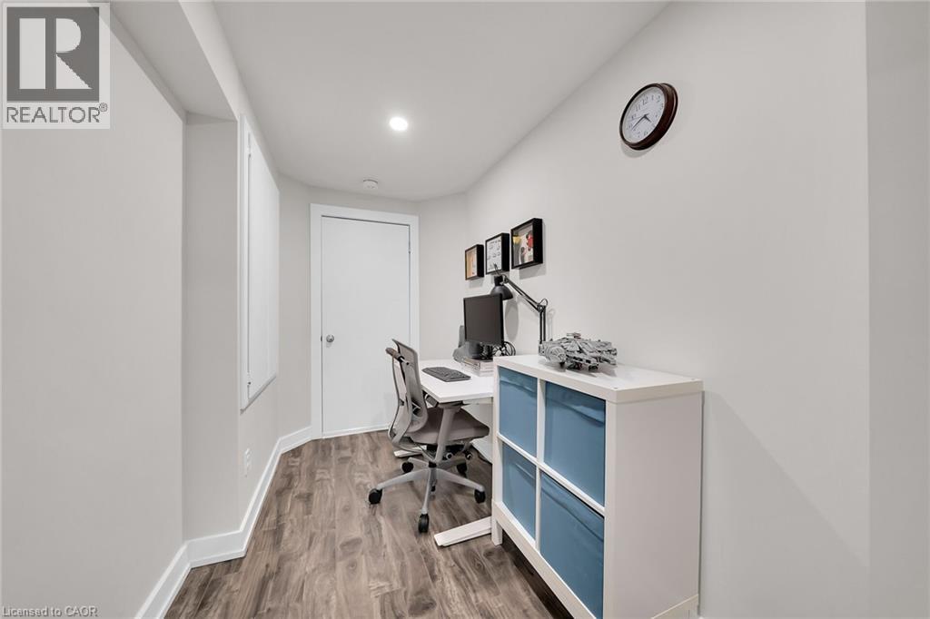 Photo 32 of 5129 Lampman Avenue, Burlington ON