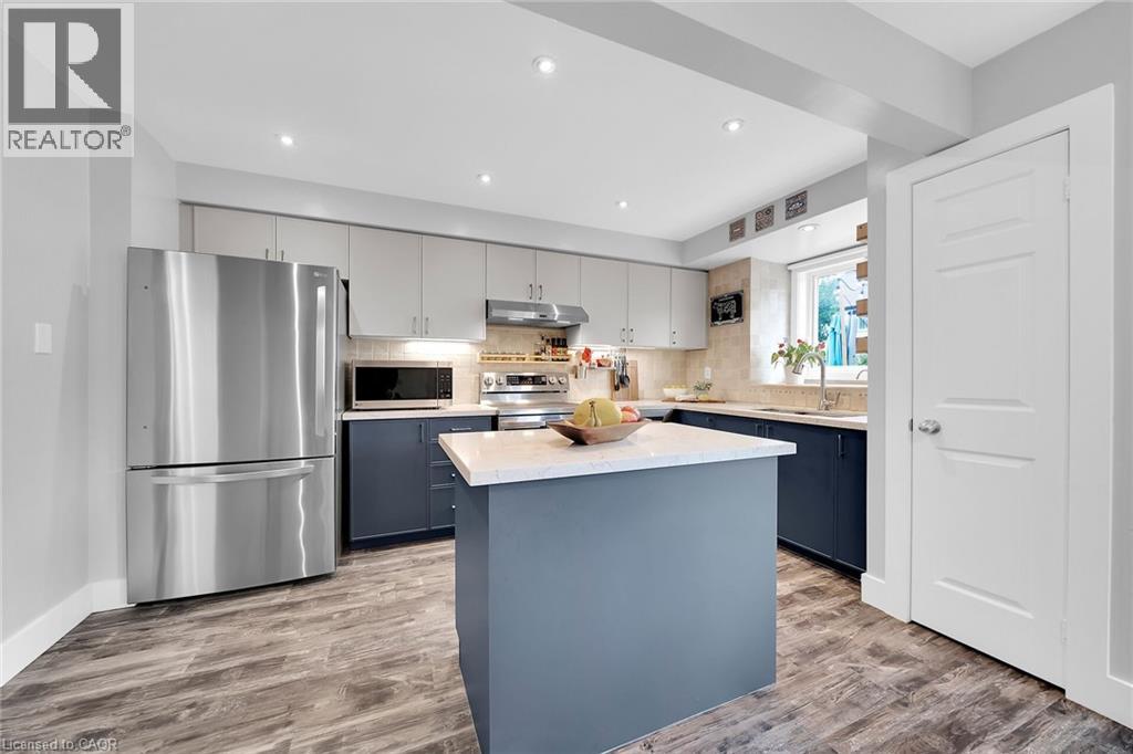 Photo 14 of 5129 Lampman Avenue, Burlington ON