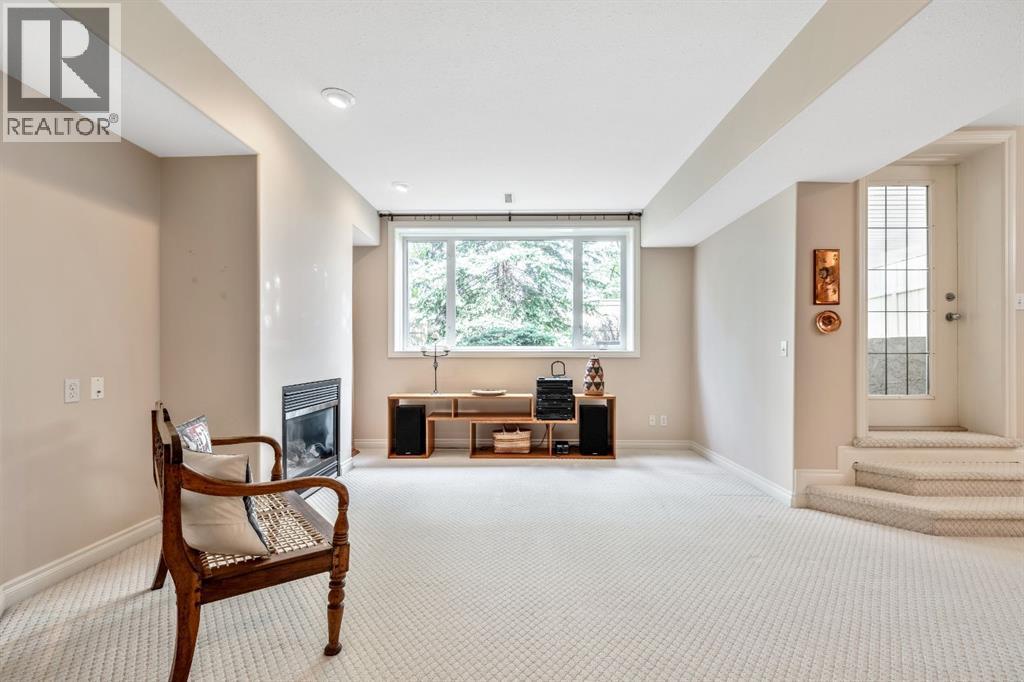 Single Family House Bungalow for Sale in  Simcoe Crescent SW Signal Hill Calgary 