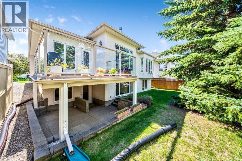 Single Family House Bungalow for Sale in  Simcoe Crescent SW Signal Hill Calgary 