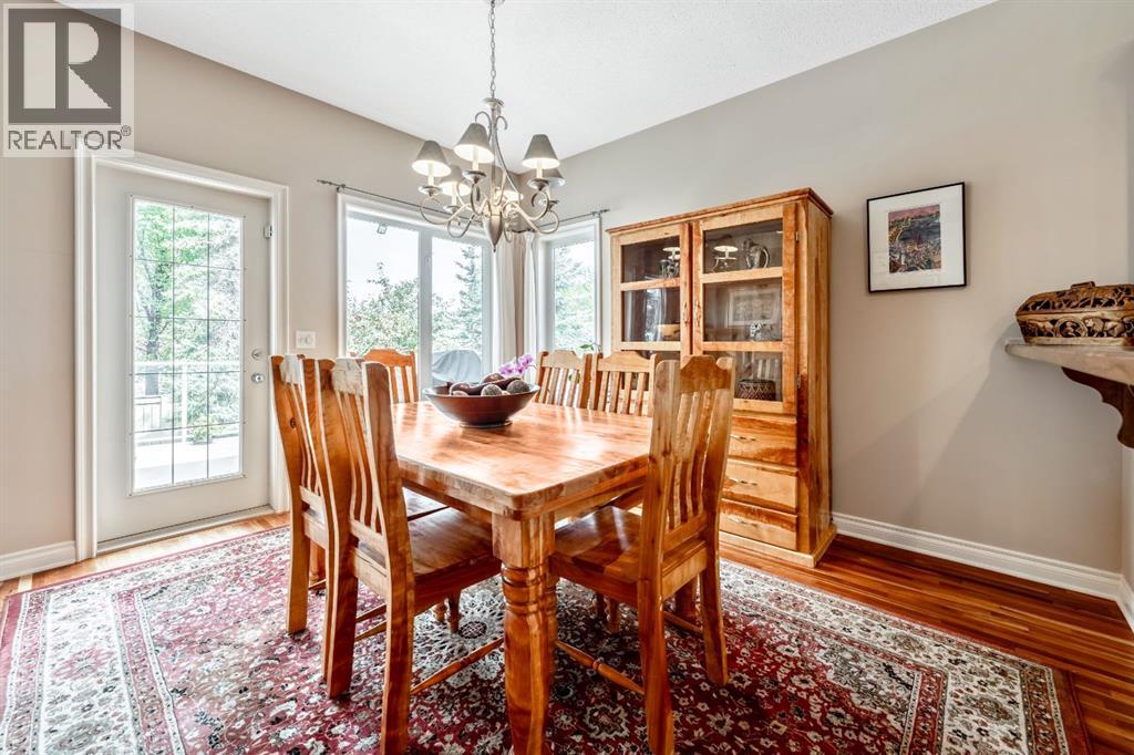 Single Family House Bungalow for Sale in  Simcoe Crescent SW Signal Hill Calgary 