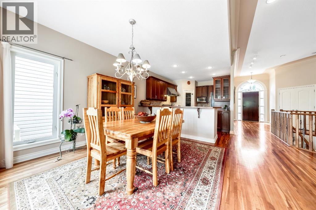 Single Family House Bungalow for Sale in  Simcoe Crescent SW Signal Hill Calgary 