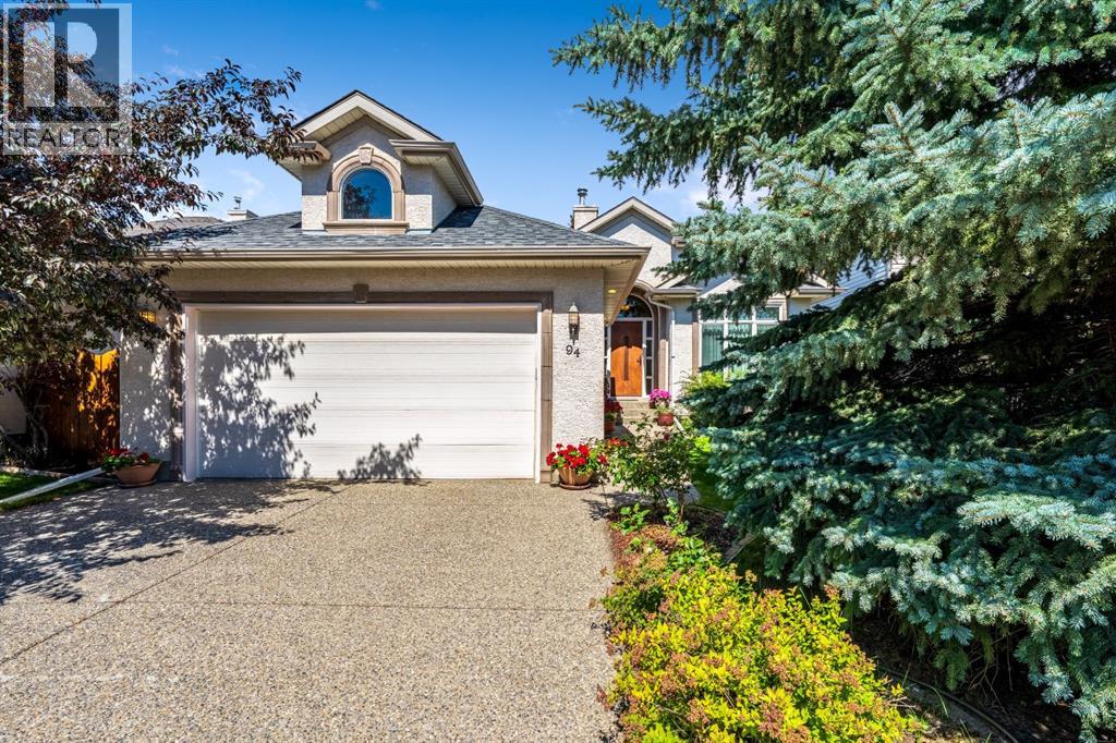Single Family House Bungalow for Sale in  Simcoe Crescent SW Signal Hill Calgary 