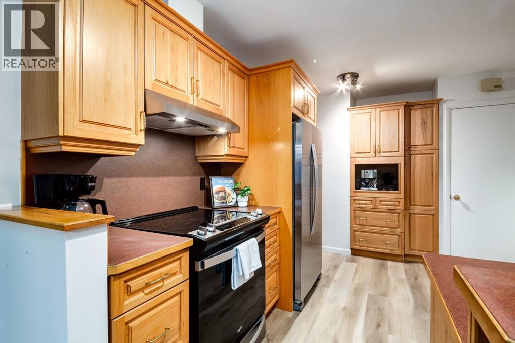 Single Family House Bungalow for Sale in  Thornburn Drive NW Thorncliffe Calgary 