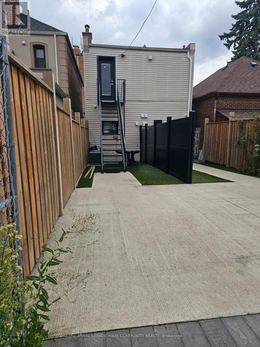 Photo 16 of B Upper 1623 Keele Street, Toronto ON