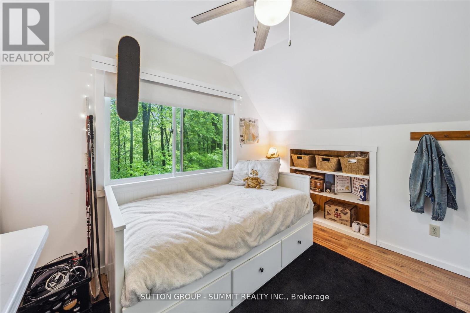 Photo 19 of 17 Sugarbush Lane, Huntsville ON