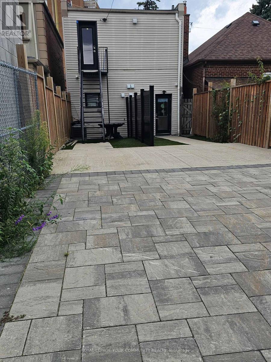Photo 15 of B Upper 1623 Keele Street, Toronto ON