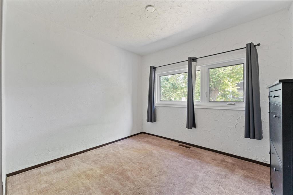 Photo 14 of 55 Lennox Avenue, Winnipeg MB